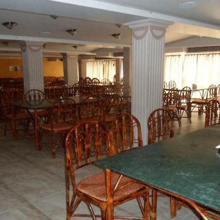 Hotel Maan Residency Satellite Road Ахмедабад Екстериор снимка
