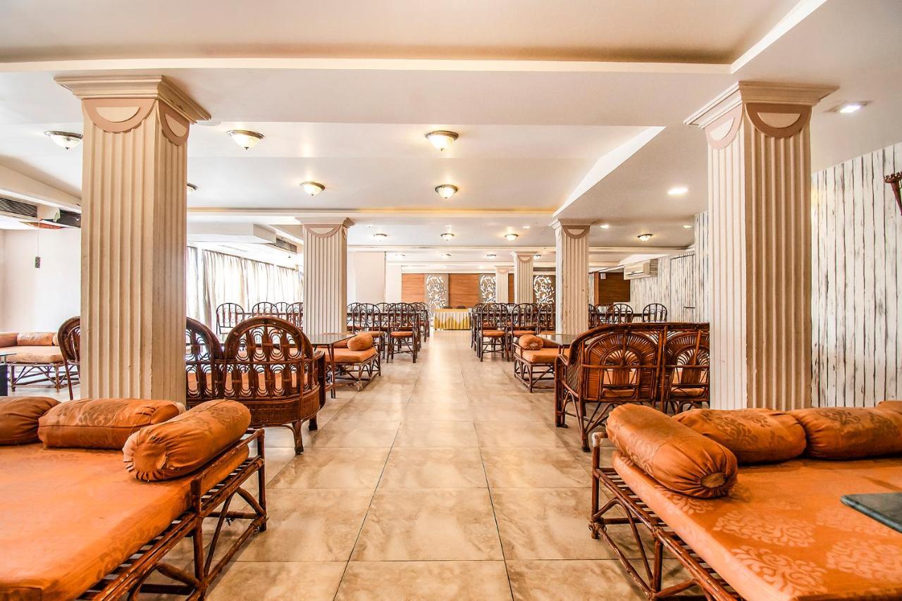 Hotel Maan Residency Satellite Road Ахмедабад Екстериор снимка