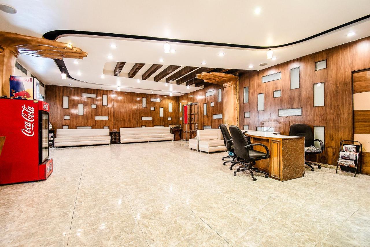 Hotel Maan Residency Satellite Road Ахмедабад Екстериор снимка
