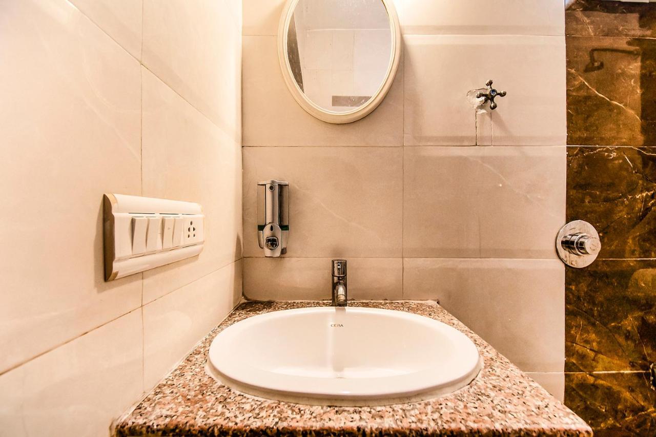 Hotel Maan Residency Satellite Road Ахмедабад Екстериор снимка